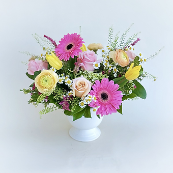 FEATURED SUMMER ARRANGEMENT- Daisy Mae
